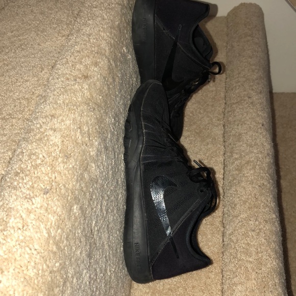 Shoes - Picture 4 of 4